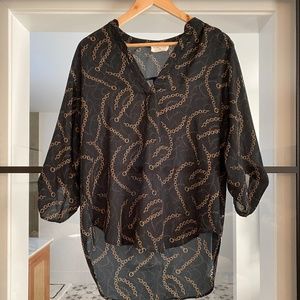 Victoria & Sophia chain blouse